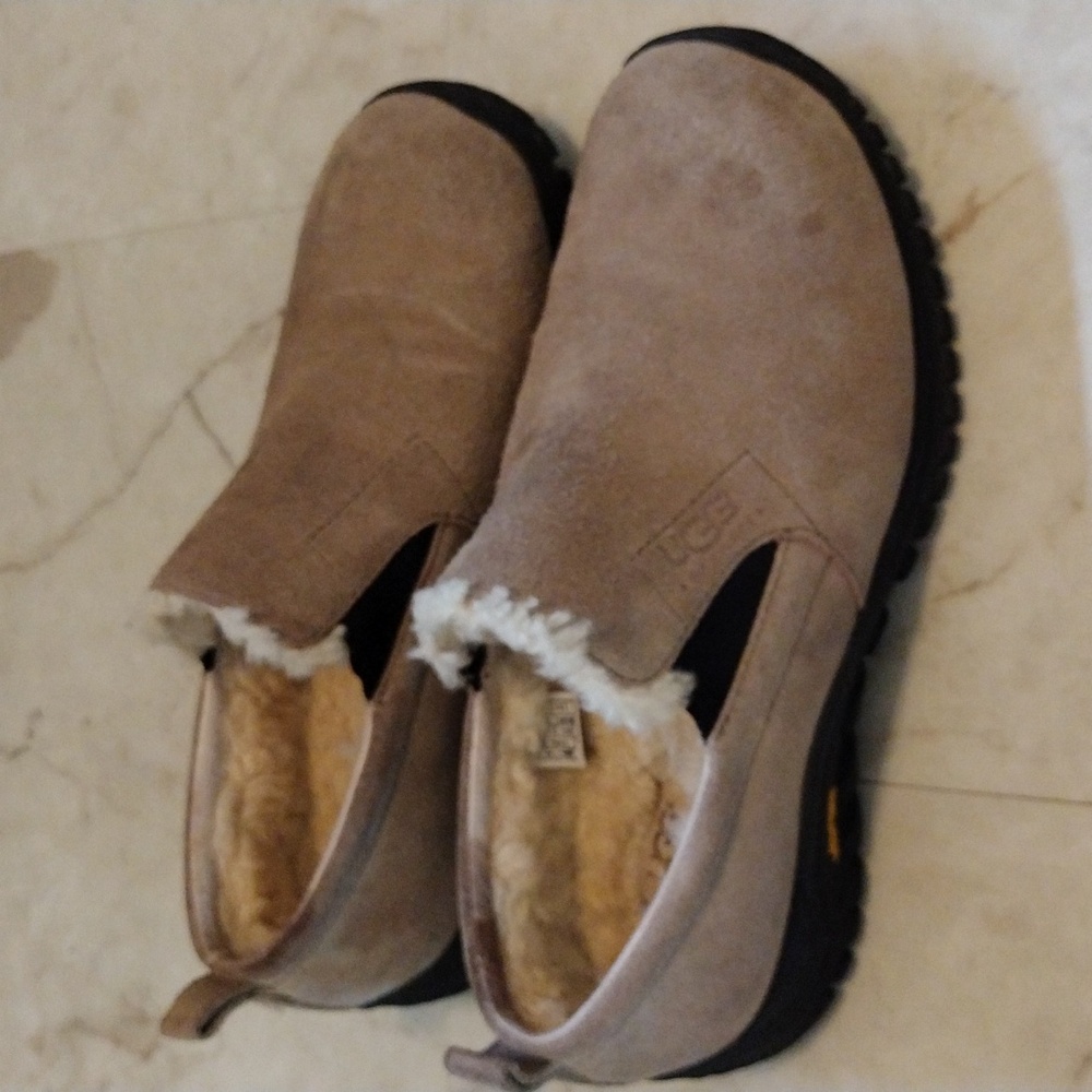 UGG Australia vibram slide on loafers.